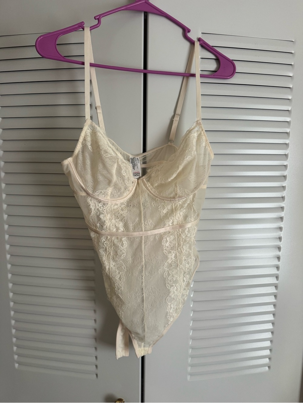 Forever 21 Vanilla(cream) Lace Underwire Bodysuit